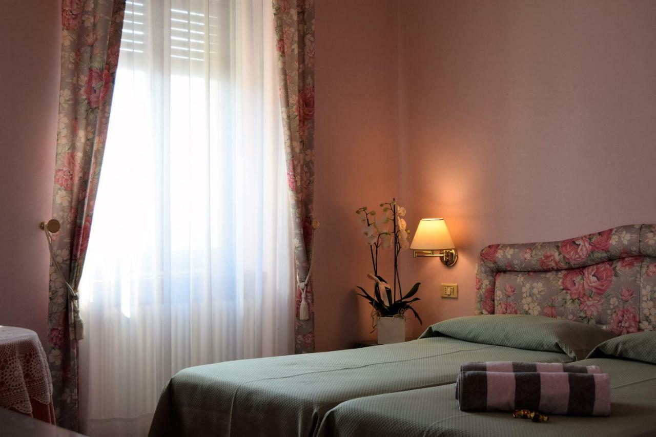 Villa Torre - Atmosfera Romantica Brenzone sul Garda Exterior foto
